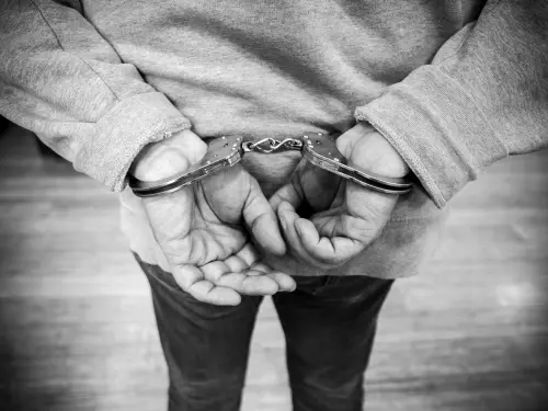 Monza, rapina in un negozio: 17enne in custodia cautelare