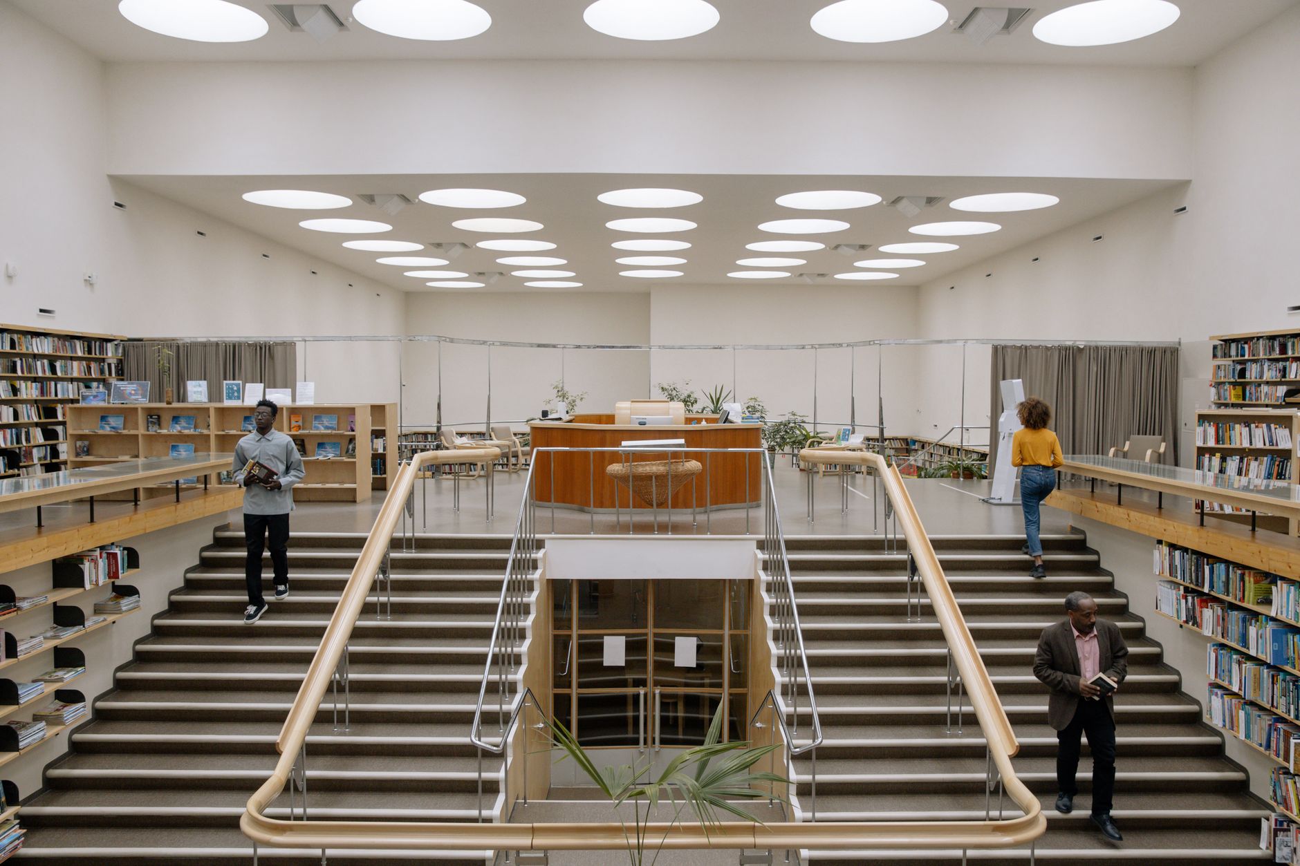Monza, due questionari per progettare la Biblioteca Cederna